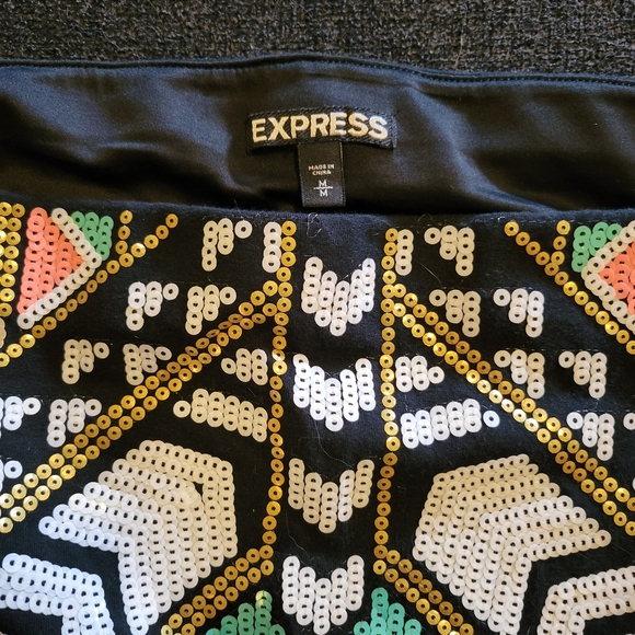 Express sequin detail mini skirt Size Medium - Picture 2 of 2